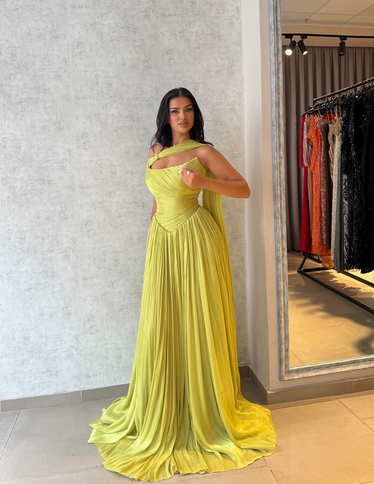 Green One Shoulder Pleated Prom Dress Luxury Evening Party Dress Ms2604173