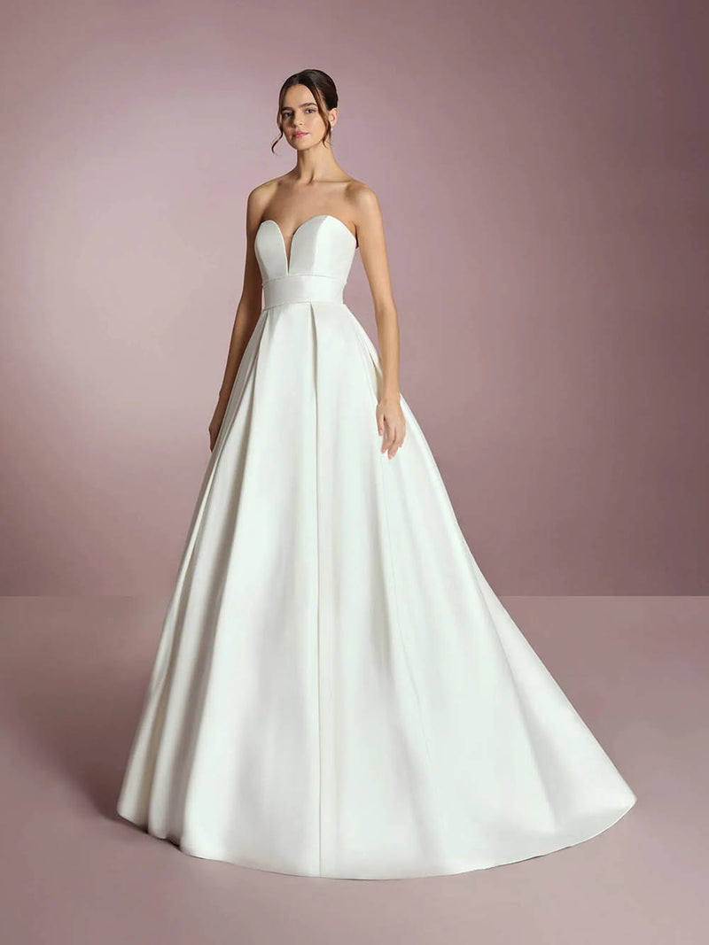 2025 Simple Strapless Satin A-Line Wedding Dress with Pockets Ms2511165